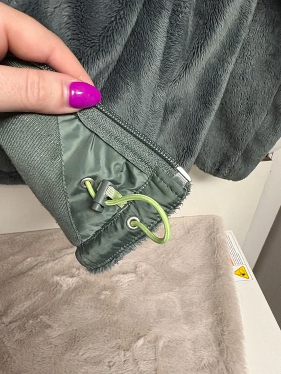 The North Face Jacket - Picture 7 of 11